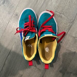 Vans Kids Sneakers in Teal and Red size 4